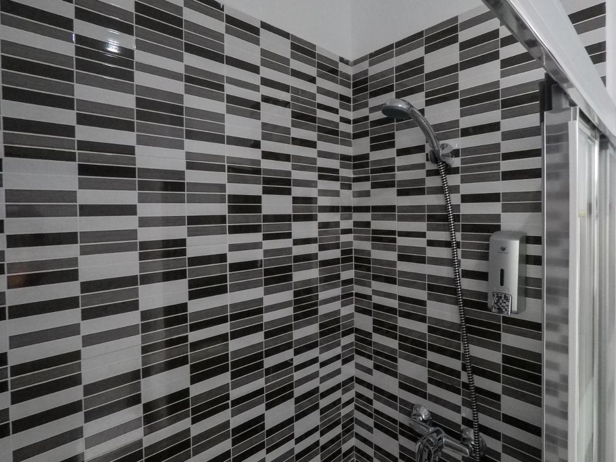 Ayz Frailes - Auto Check-In Property (Adults Only) Malaga Zewnętrze zdjęcie
