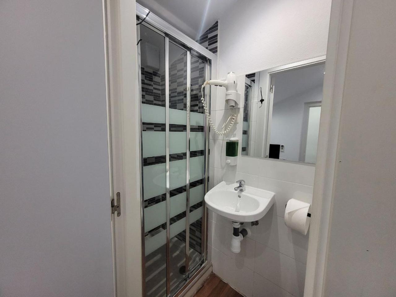 Ayz Frailes - Auto Check-In Property (Adults Only) Malaga Zewnętrze zdjęcie