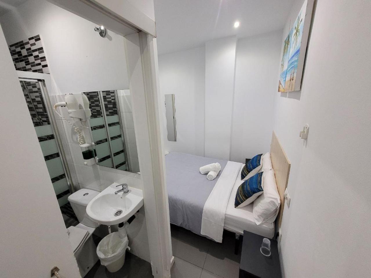 Ayz Frailes - Auto Check-In Property (Adults Only) Malaga Zewnętrze zdjęcie