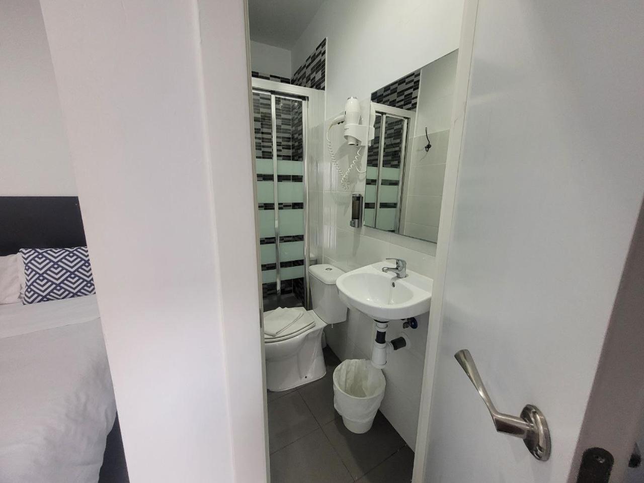 Ayz Frailes - Auto Check-In Property (Adults Only) Malaga Zewnętrze zdjęcie